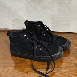 Cariuma Black Suede Sneakers